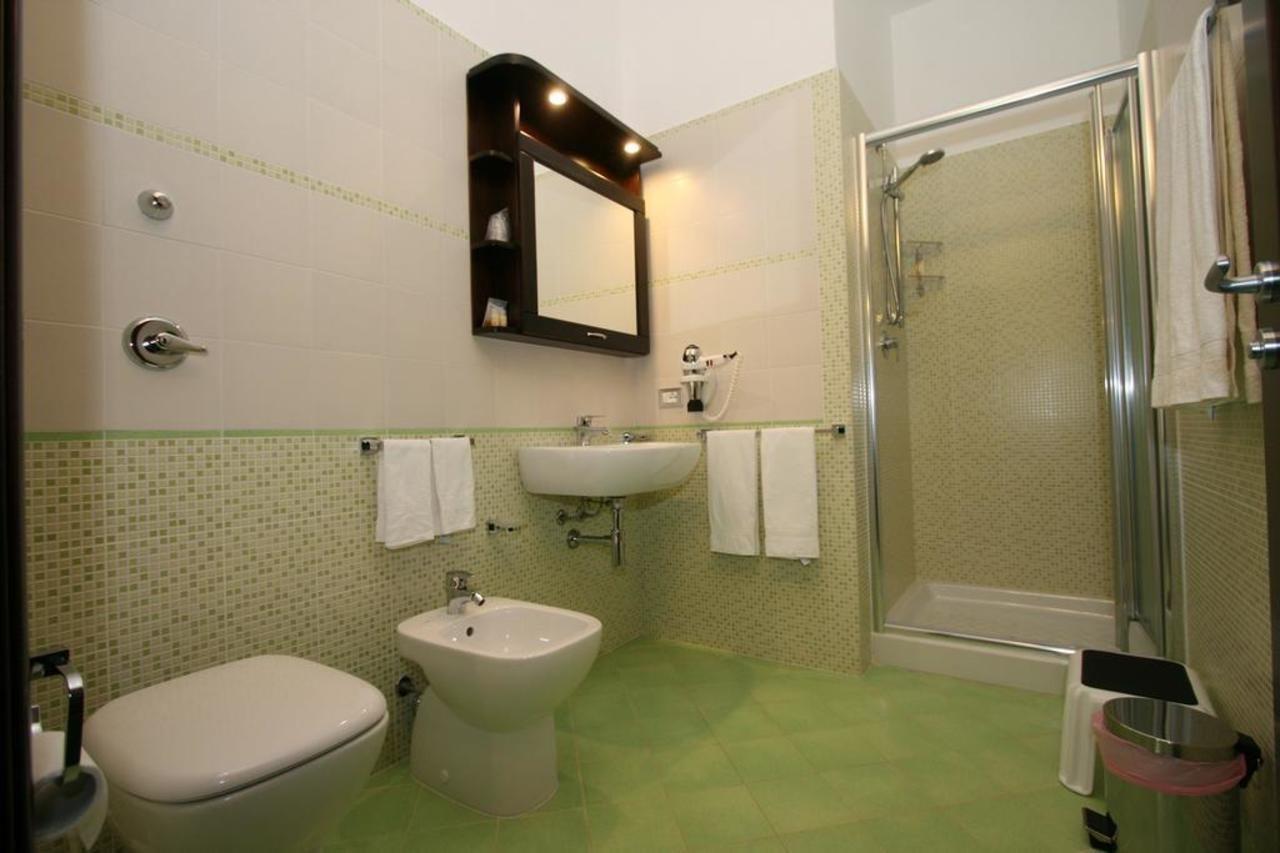 Baia Santa Margherita B&B Castelluzzo Exterior photo